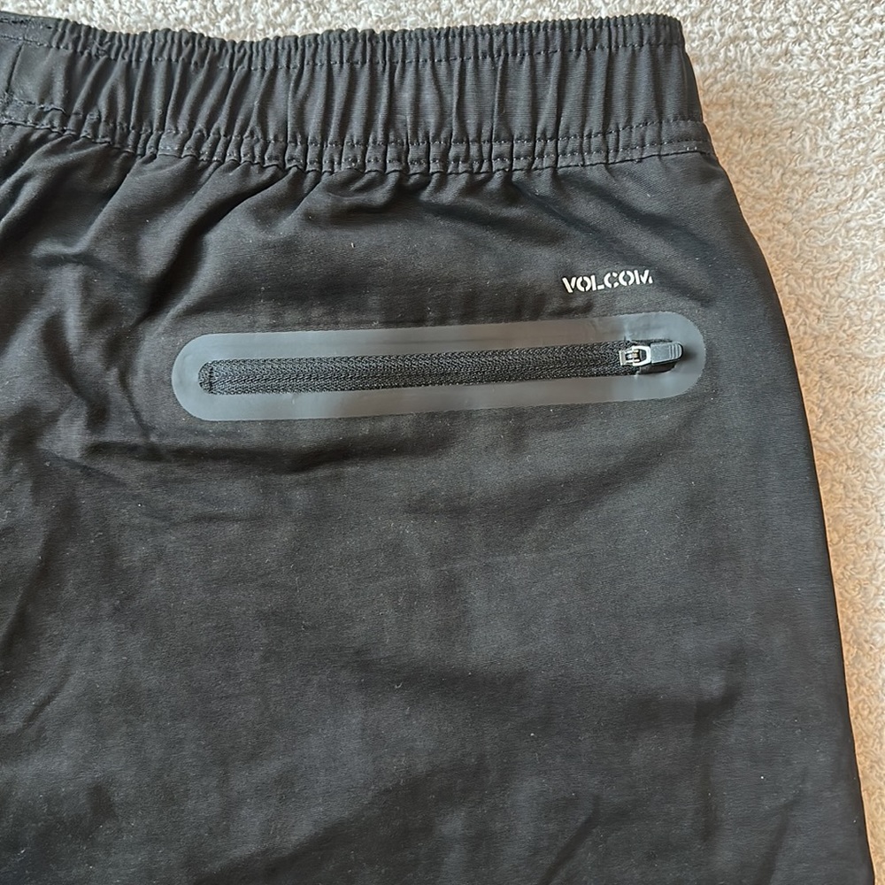 Volcom Streamlined Shell Cargo Pants - Picture 2 of 6